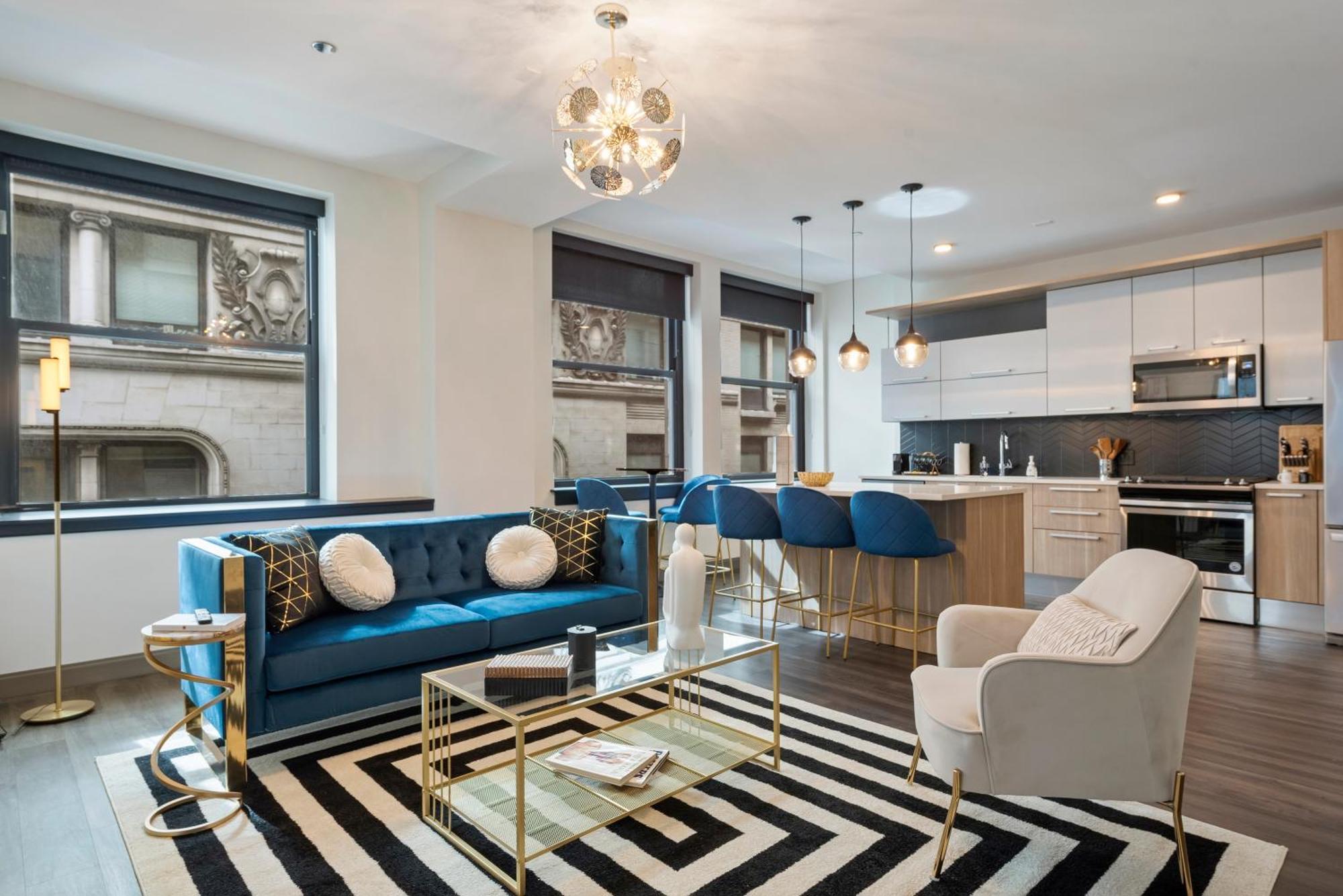Experience Downtown Chicago At Millennium - Luxury Apartments In The Loop Exterior photo