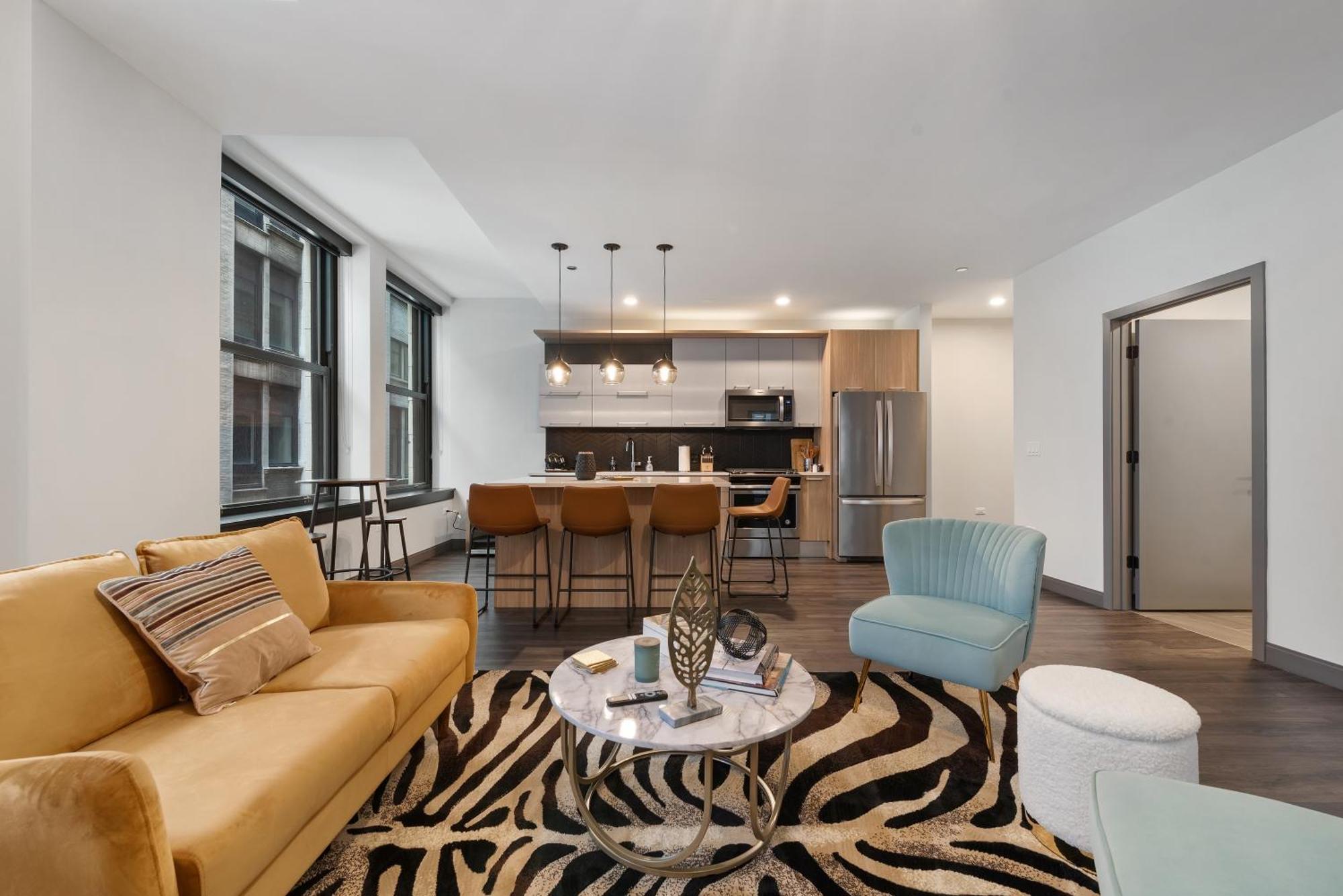 Experience Downtown Chicago At Millennium - Luxury Apartments In The Loop Exterior photo